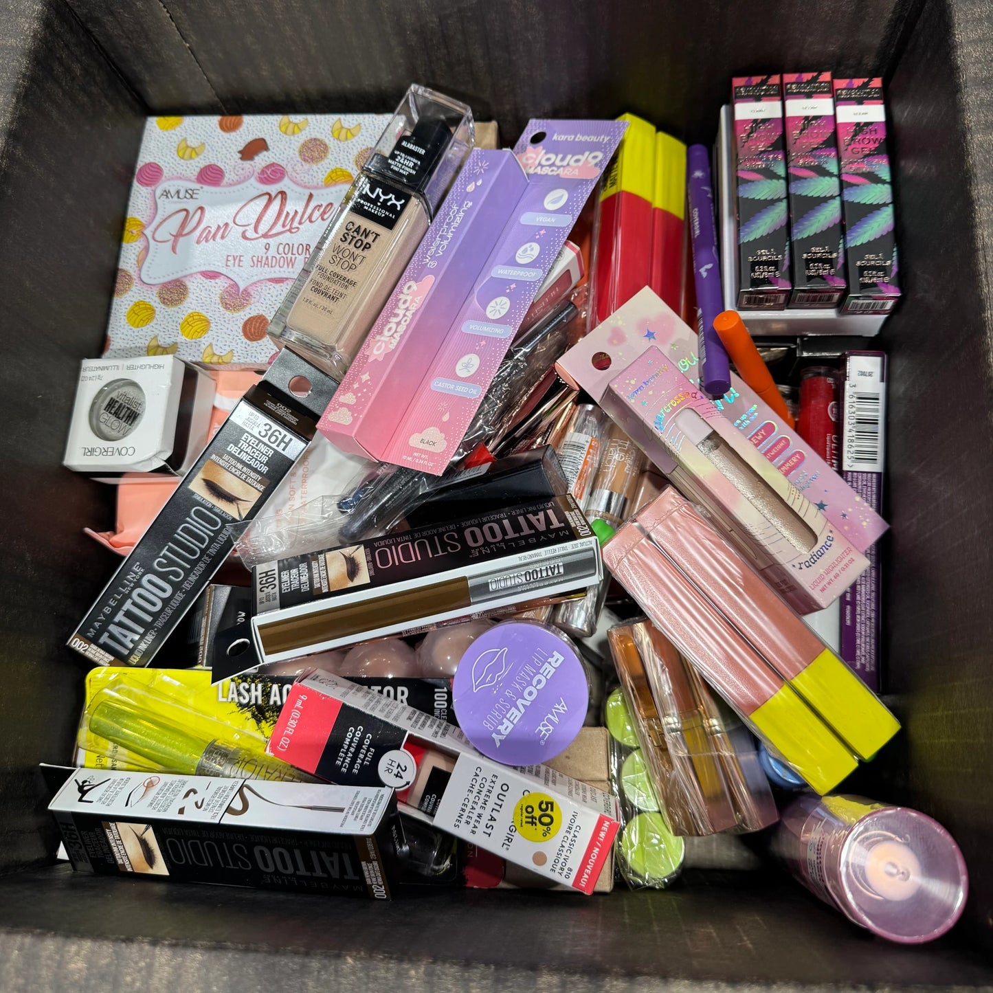 Caja Surtida Loreal - Maybelline - NYX | Cosméticos al por Mayor