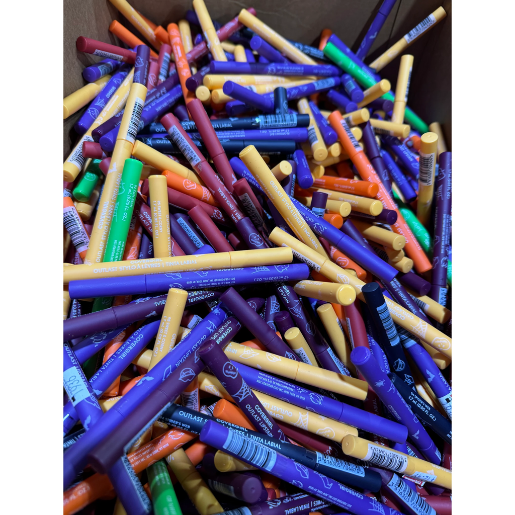 Lápiz Labial Outlast Halloween Covergirl | Cosméticos al por Mayor