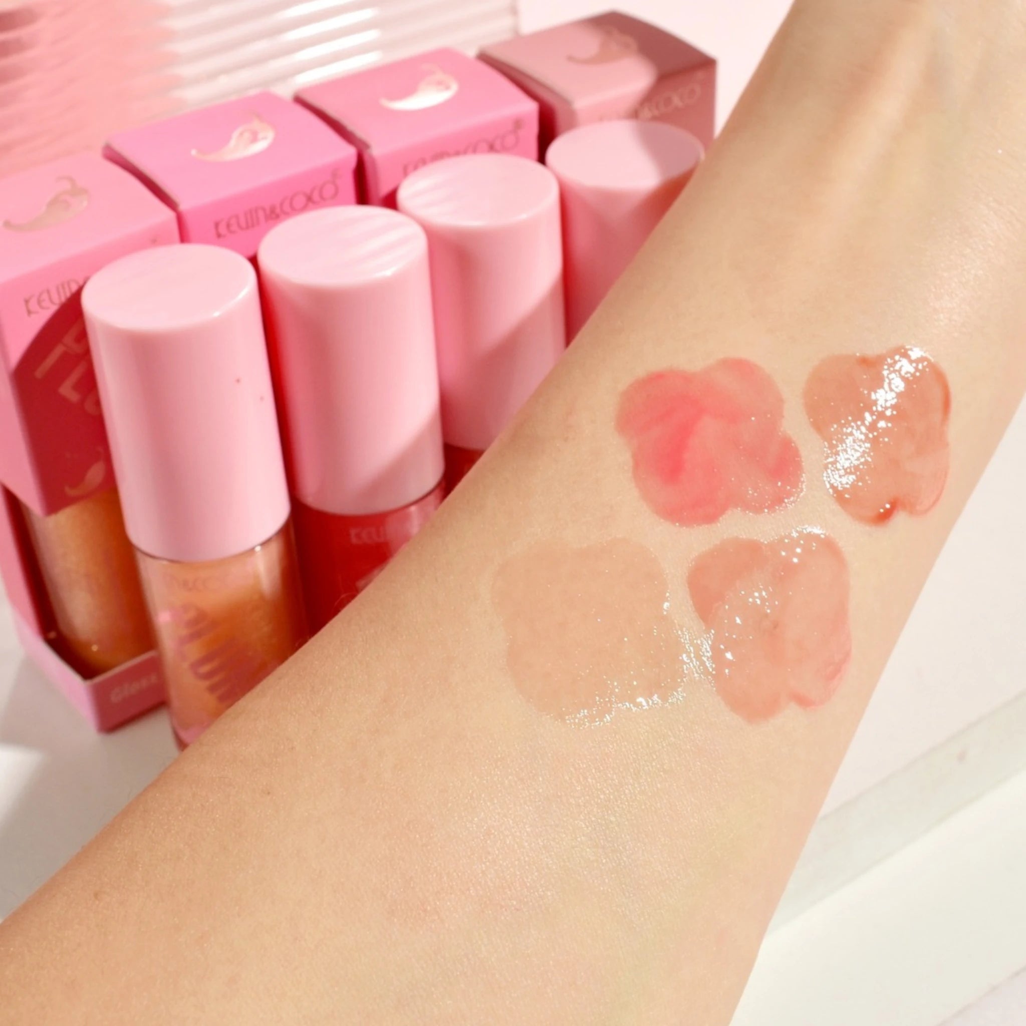 Brillo Labial Plump Glossy Kevin & Coco | Cosméticos al por Mayor