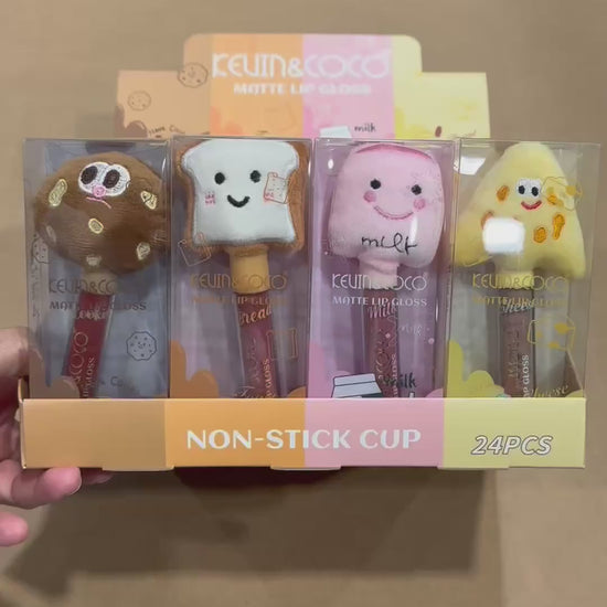 Brillo de Labios Mate Plush Kevin & Coco | Cosméticos al por Mayor