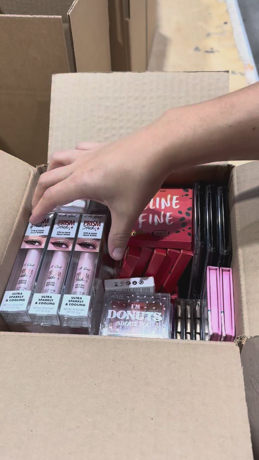 Caja Mixta de Sombras de Ojos | Cosméticos al por Mayor