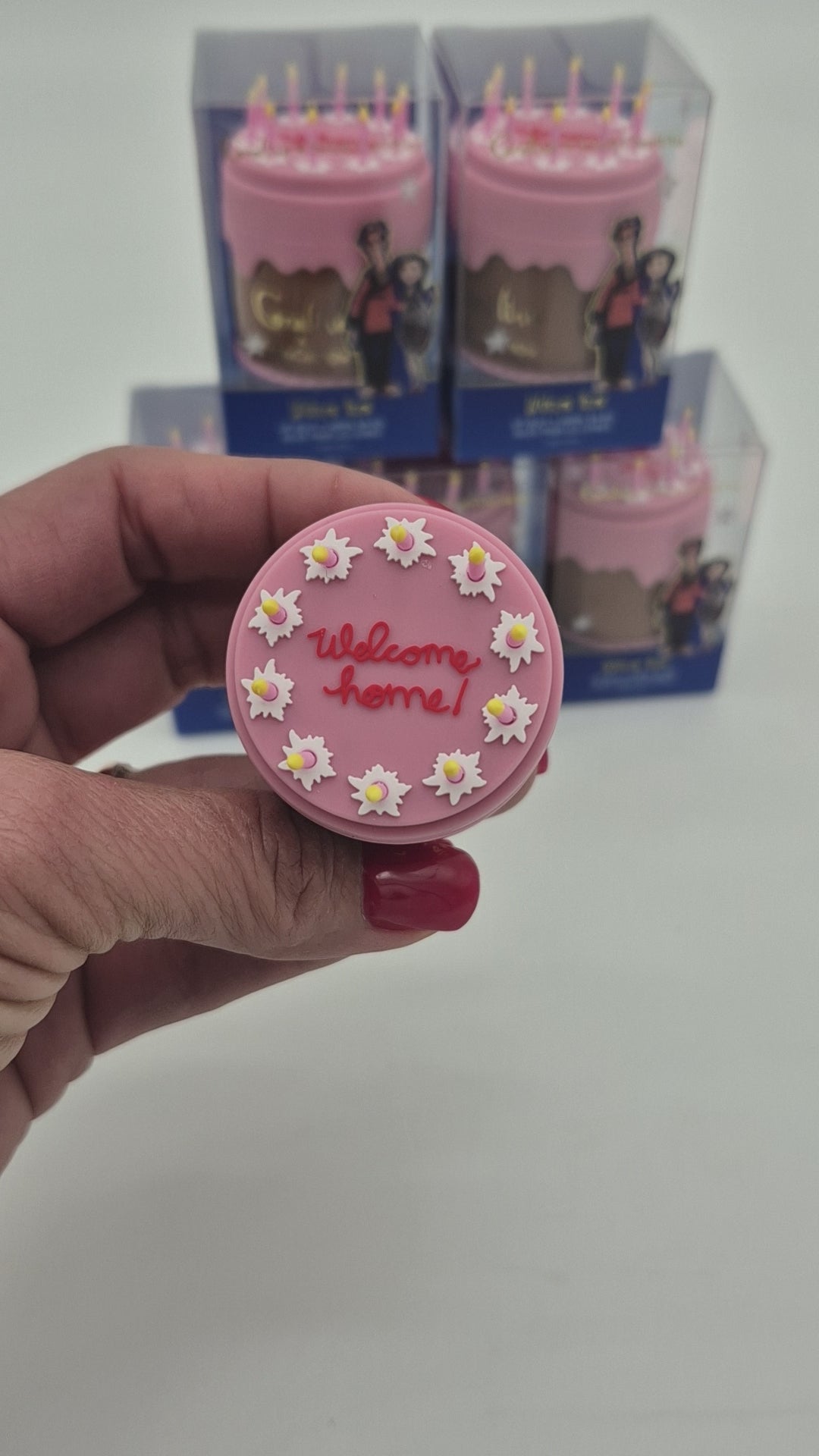 Brillo Labial Coraline Welcome Home | Cosméticos al por Mayor