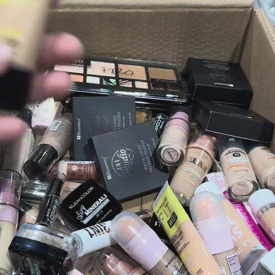 Polvos, Bases y Correctores Surtidos | Cosméticos al por Mayor