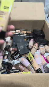 Polvos, Bases y Correctores Surtidos | Cosméticos al por Mayor
