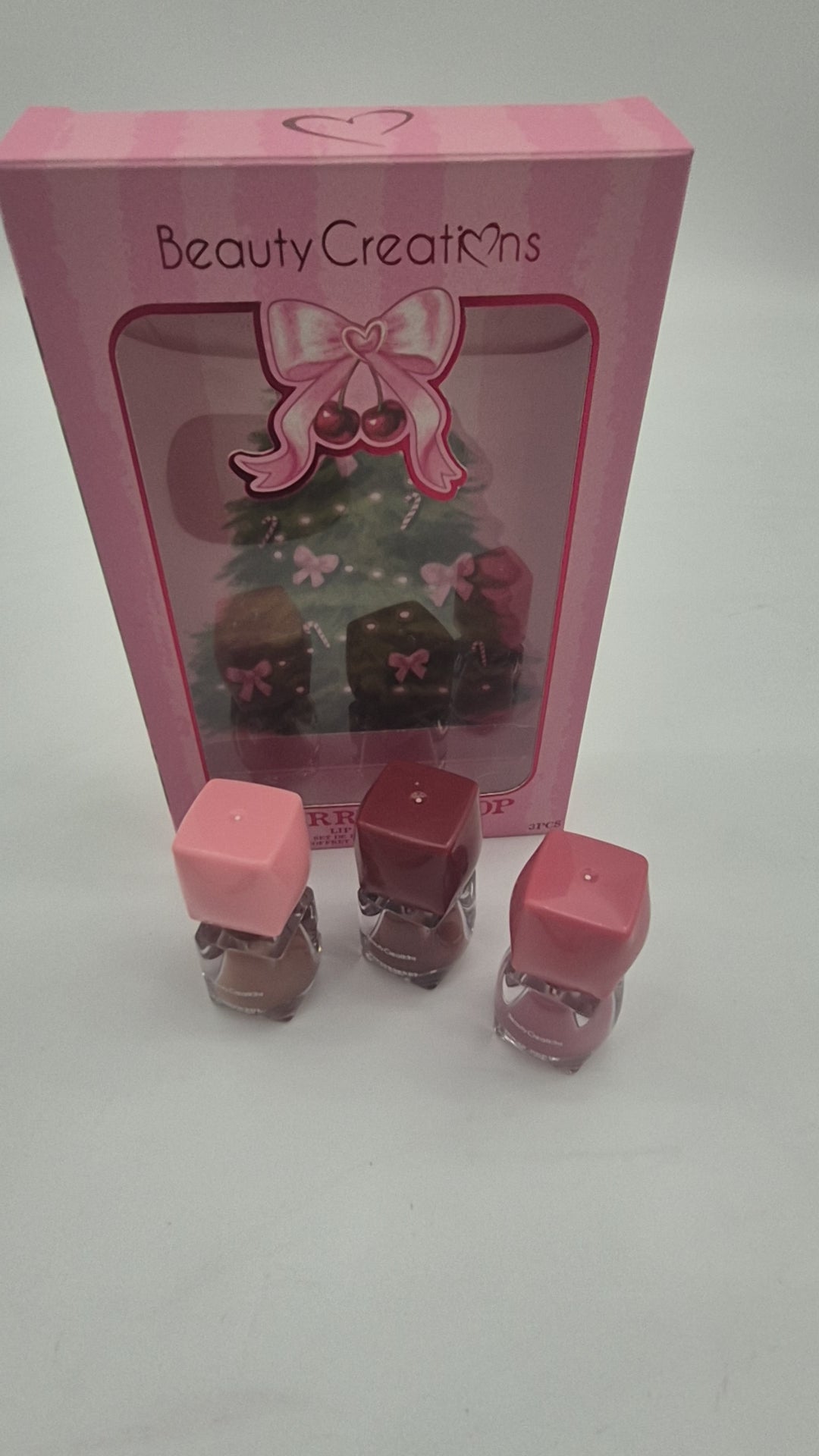 Brillo de Labios Cherry On Beauty Creations | Cosméticos al por Mayor