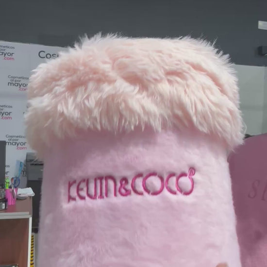 Fluffy Bucket - Kevin & Coco | Cosméticos al por Mayor