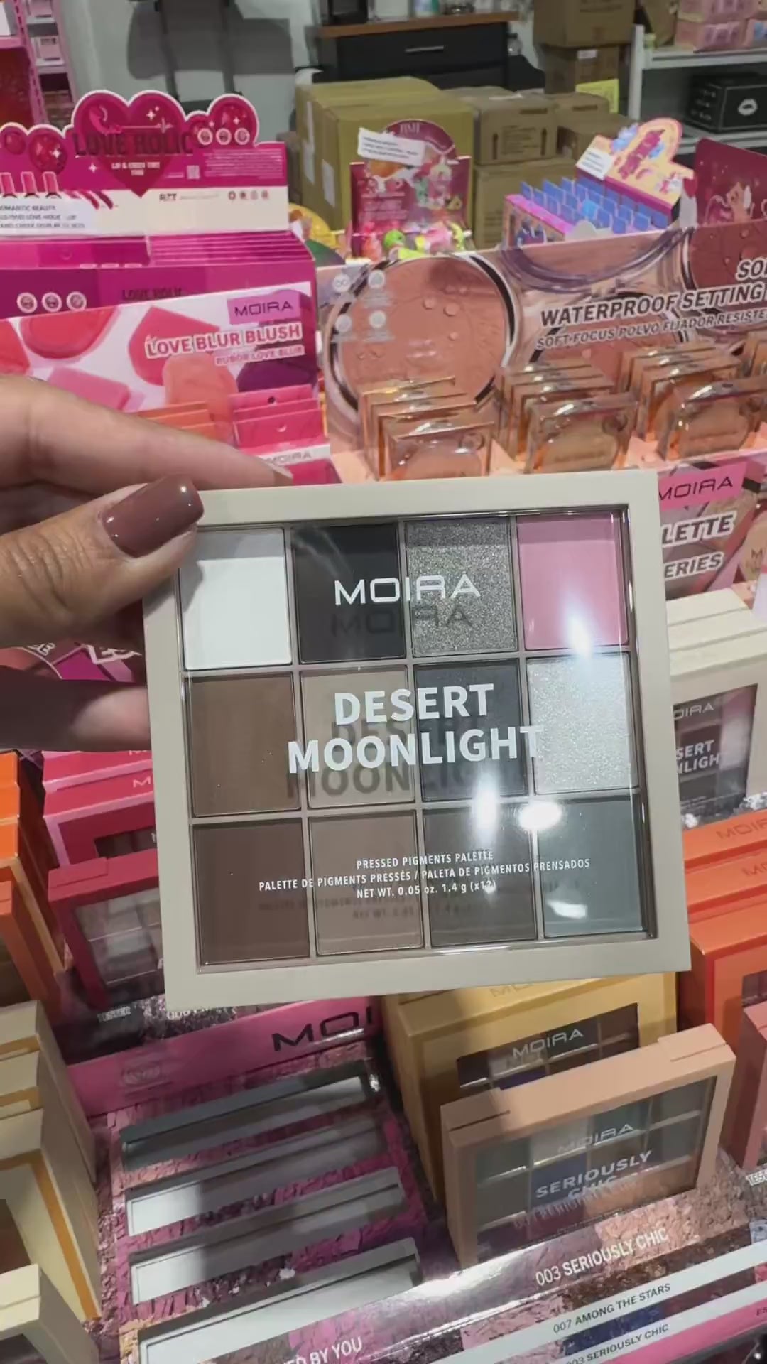 Display de Paletas de Sombras Essential | Cosméticos al por Mayor