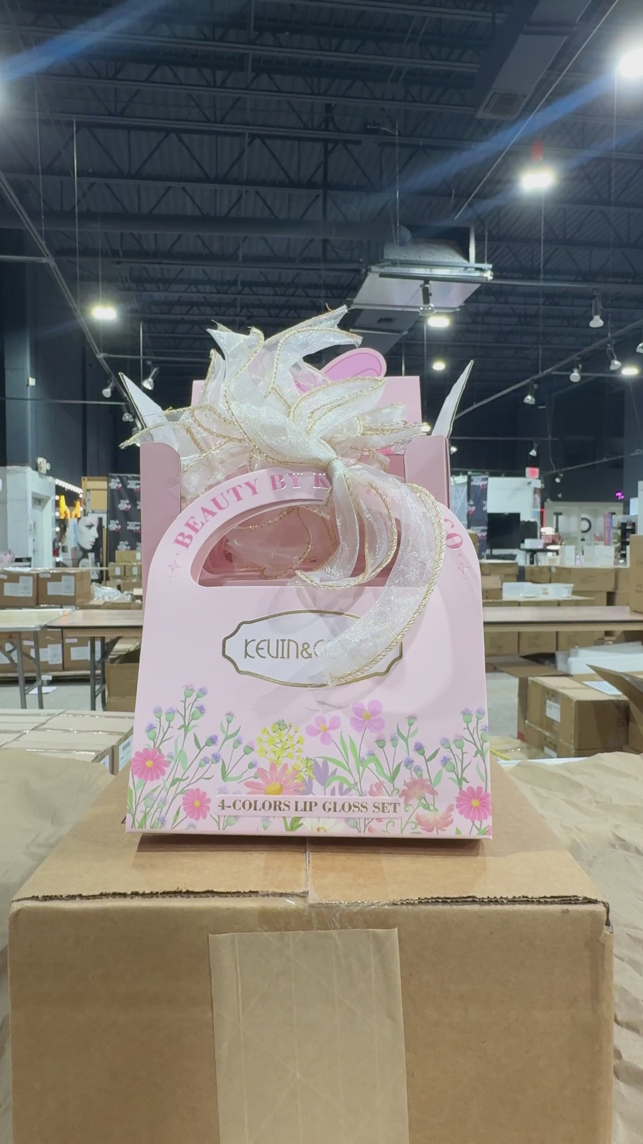 Set de 4 Brillos de Labios Kevin & Coco | Cosméticos al por Mayor