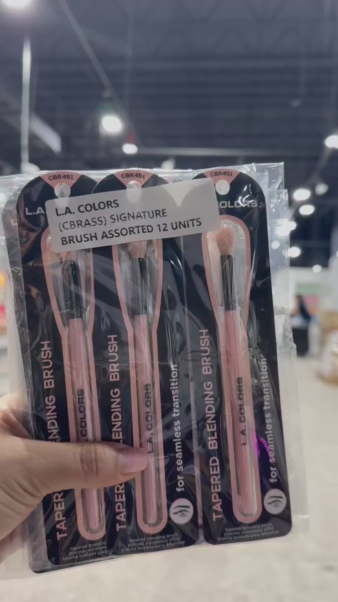 Brochas Signature Surtido - L.A. Colors | Cosméticos al por Mayor