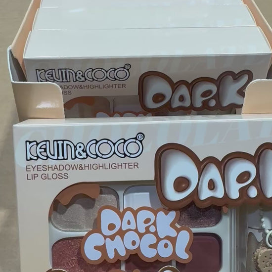 Paleta y Brillo de Labios - Kevin & Coco | Cosméticos al por Mayor