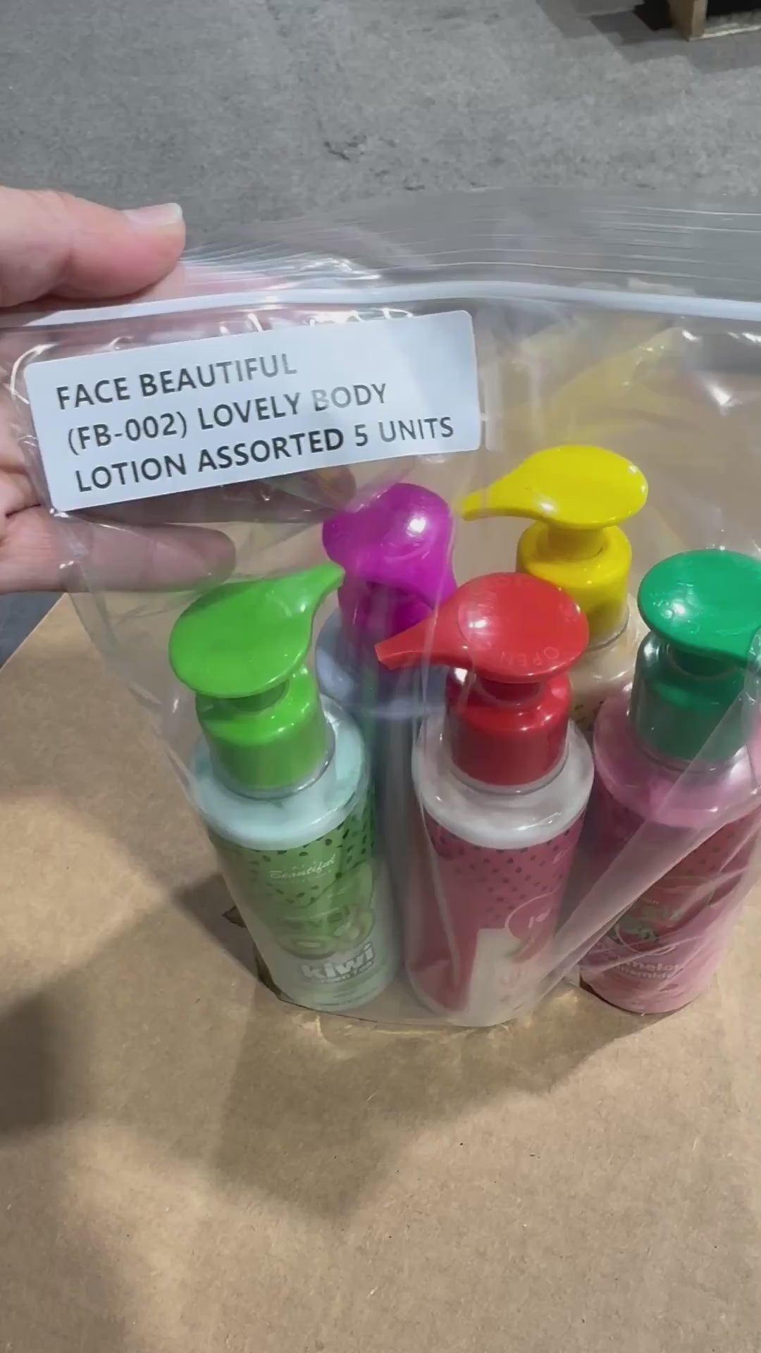 Loción Corporal Lovely Face Beautiful | Cosméticos al por Mayor