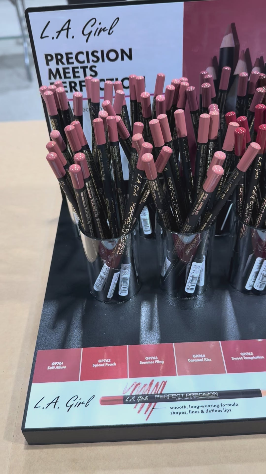 Delineador de Labios Precision L.A. Girl | Cosméticos al por Mayor