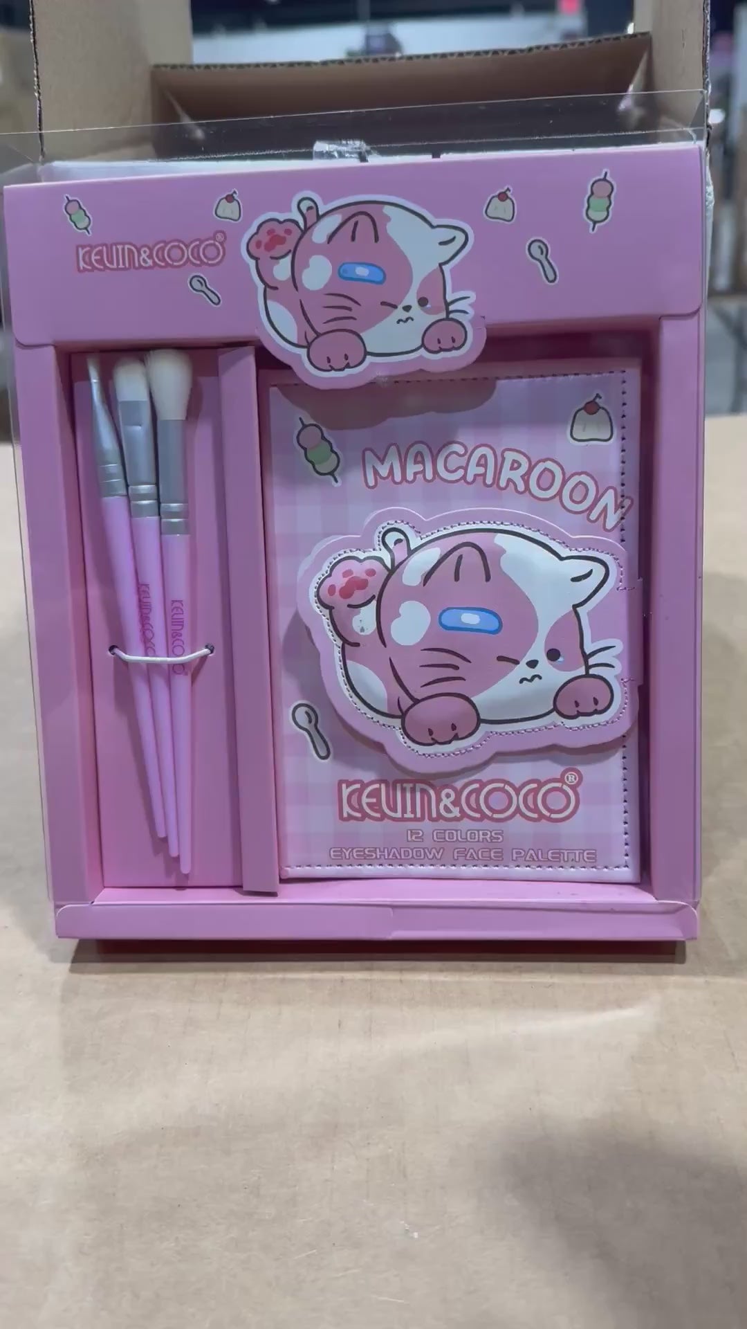 Paleta de Sombras Macaroon - Kevin & Coco | Cosméticos al por Mayor