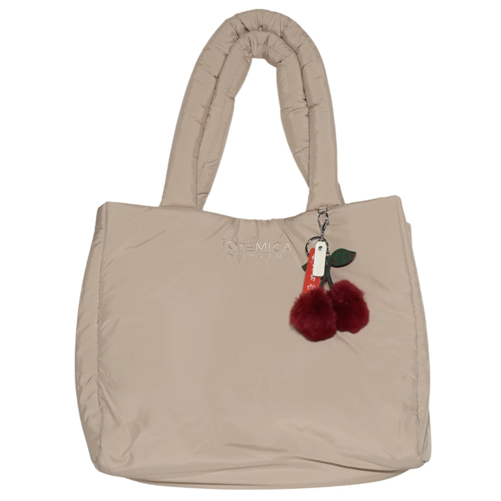 Bolso Puffy con Charm - Totemica | Cosméticos al por Mayor